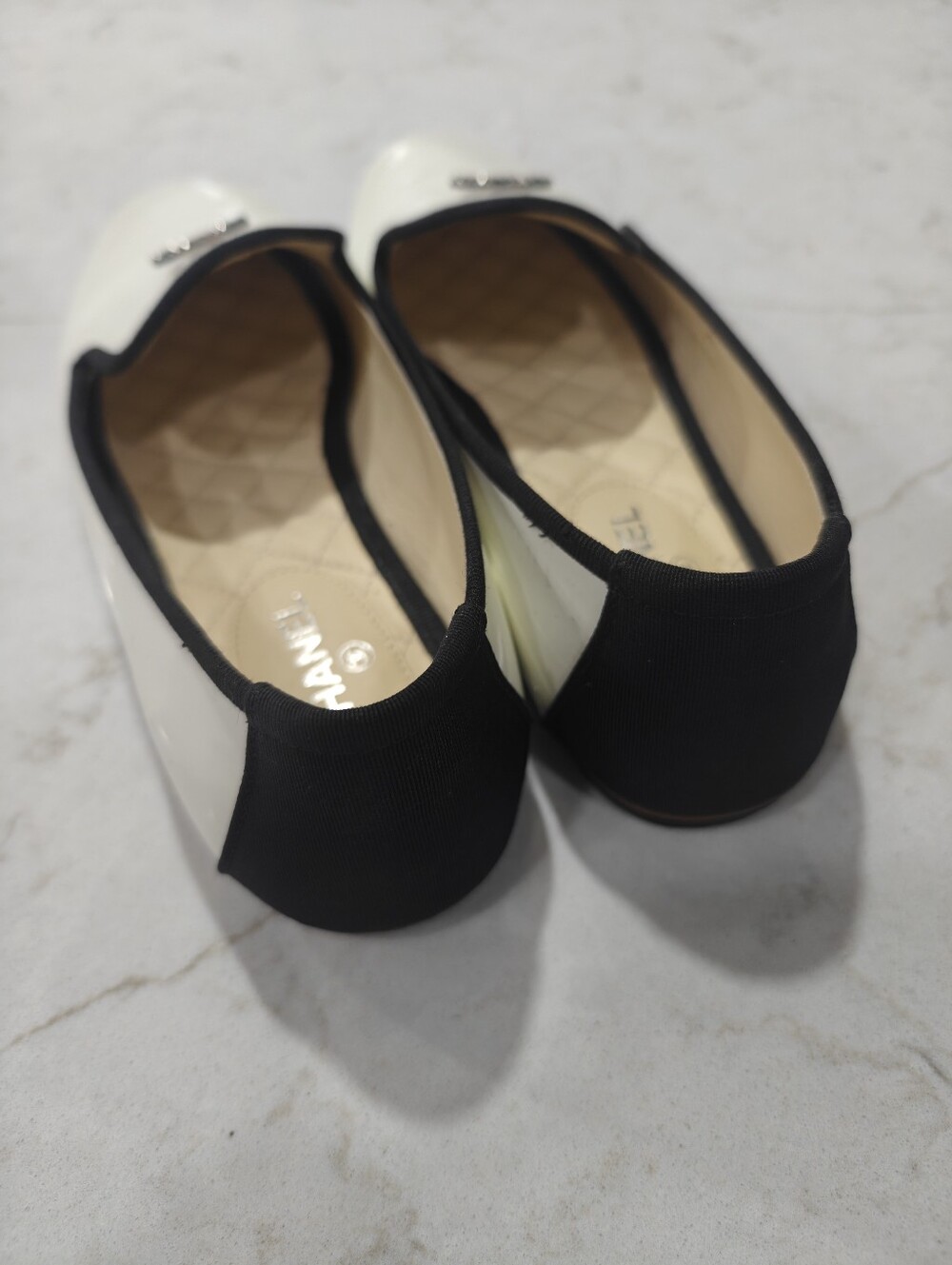 CHANEL Flats 37.5 - Picture 3 of 4